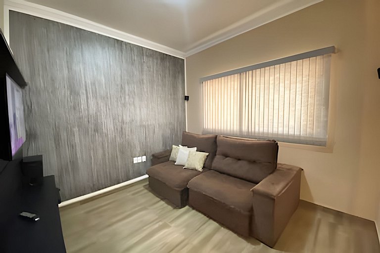 Casa Aconchegante com 2 Quartos