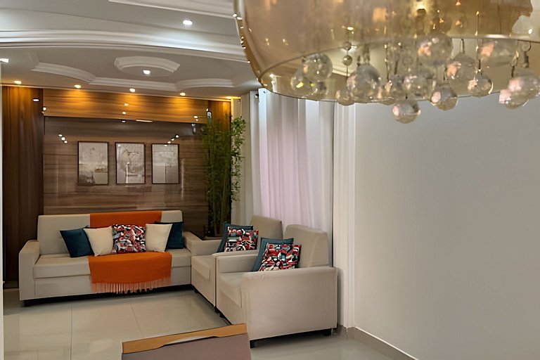 Espaçosa casa próxima ao Centro