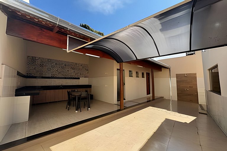 Espaçosa casa próxima ao Centro