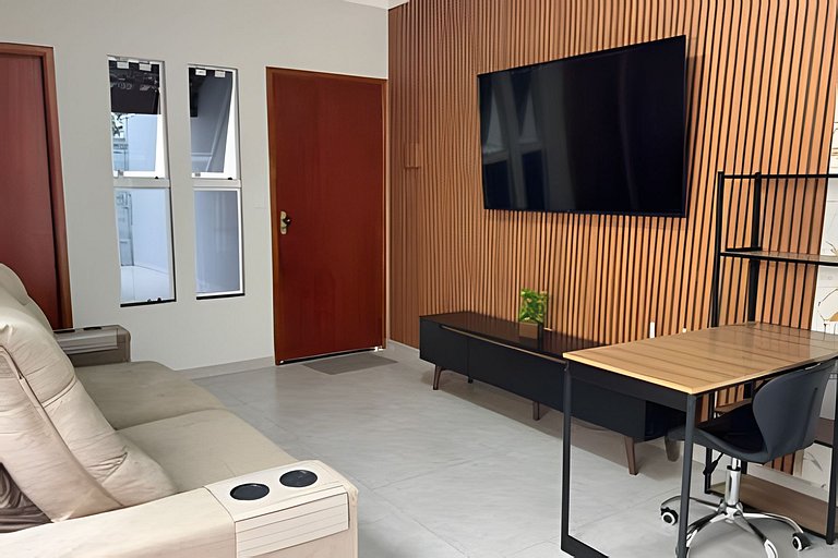 Casa Moderna, Confortável e com Churrasqueira