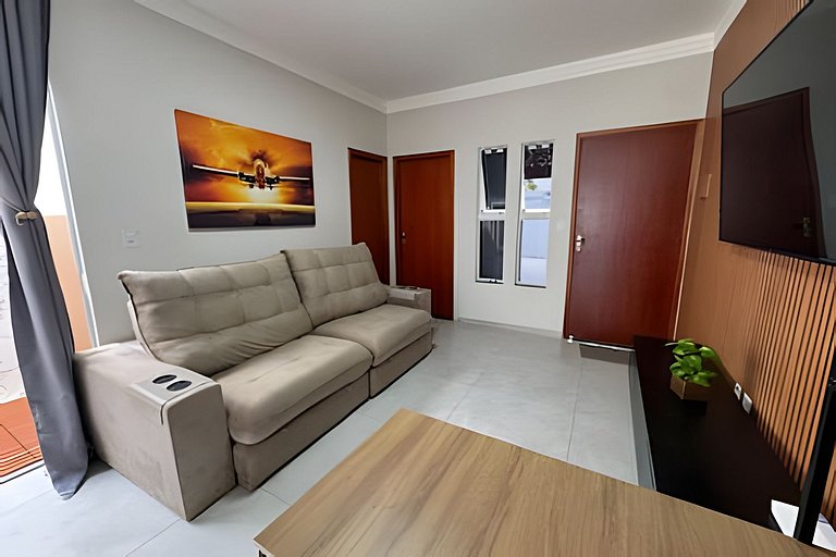 Casa Moderna, Confortável e com Churrasqueira