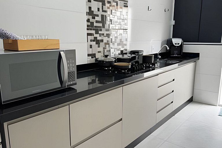 Casa Moderna, Confortável e com Churrasqueira