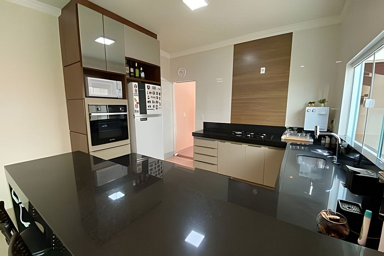 Seu Refúgio em Araxá, Casa Moderna e Espaçosa