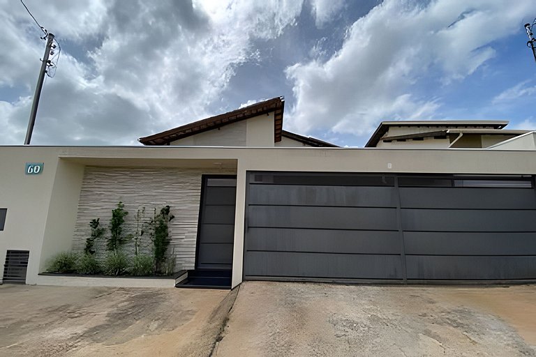 Seu Refúgio em Araxá, Casa Moderna e Espaçosa