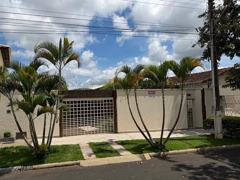 Chalé FarmHouse no centro de Araxá