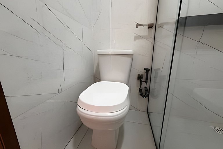 Apto Completo em Araxá | Ar, Suíte + Garagem