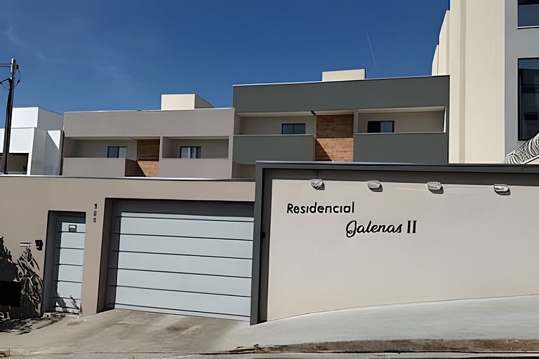 Apto Completo em Araxá | Ar, Suíte + Garagem